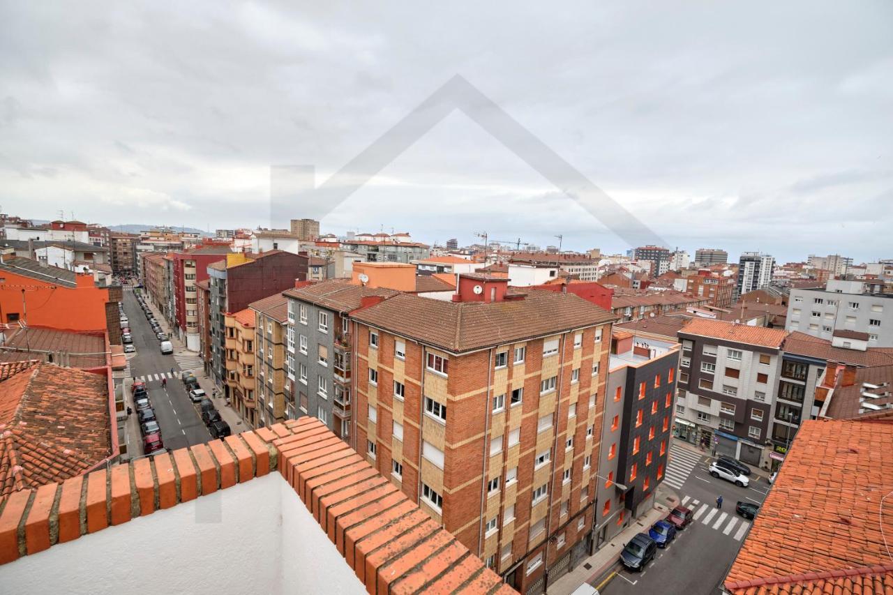 Bed and breakfast Espectacular Atico A Un Paso Del Centro De Gijón Extérieur photo