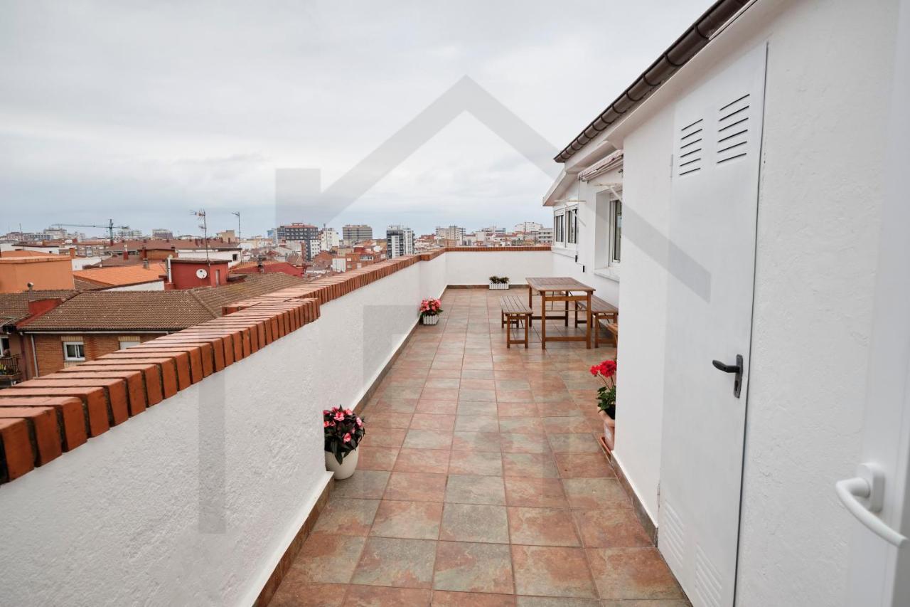Bed and breakfast Espectacular Atico A Un Paso Del Centro De Gijón Extérieur photo