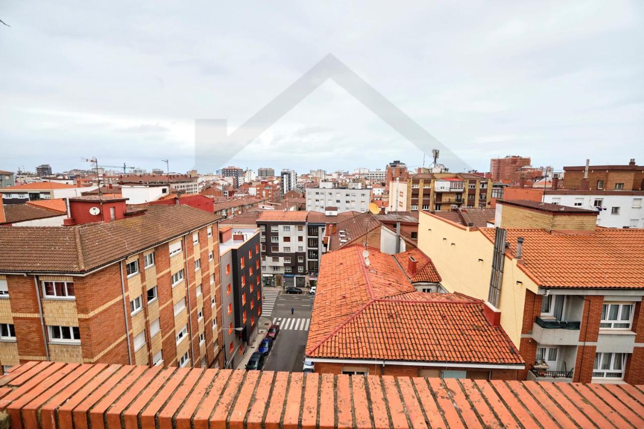 Bed and breakfast Espectacular Atico A Un Paso Del Centro De Gijón Extérieur photo